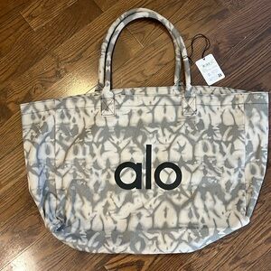 ALO Yoga Gray Tote Bag